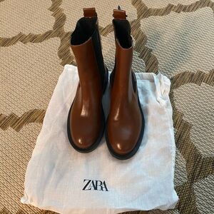 Zara Women’s boots, Size 6 (NEW, with tags and dust bag)